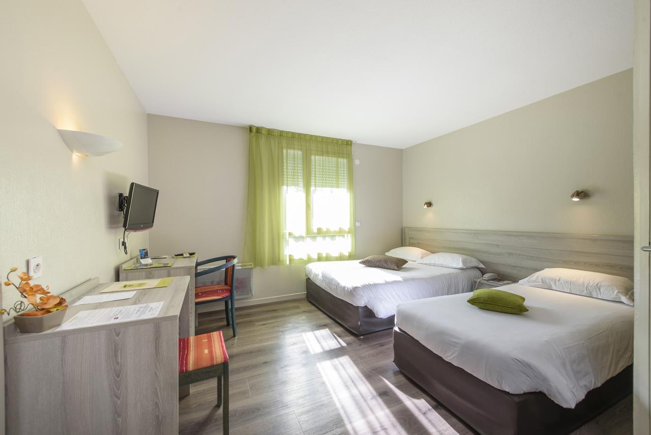 Hotel Le Chatard Sarcey Екстериор снимка