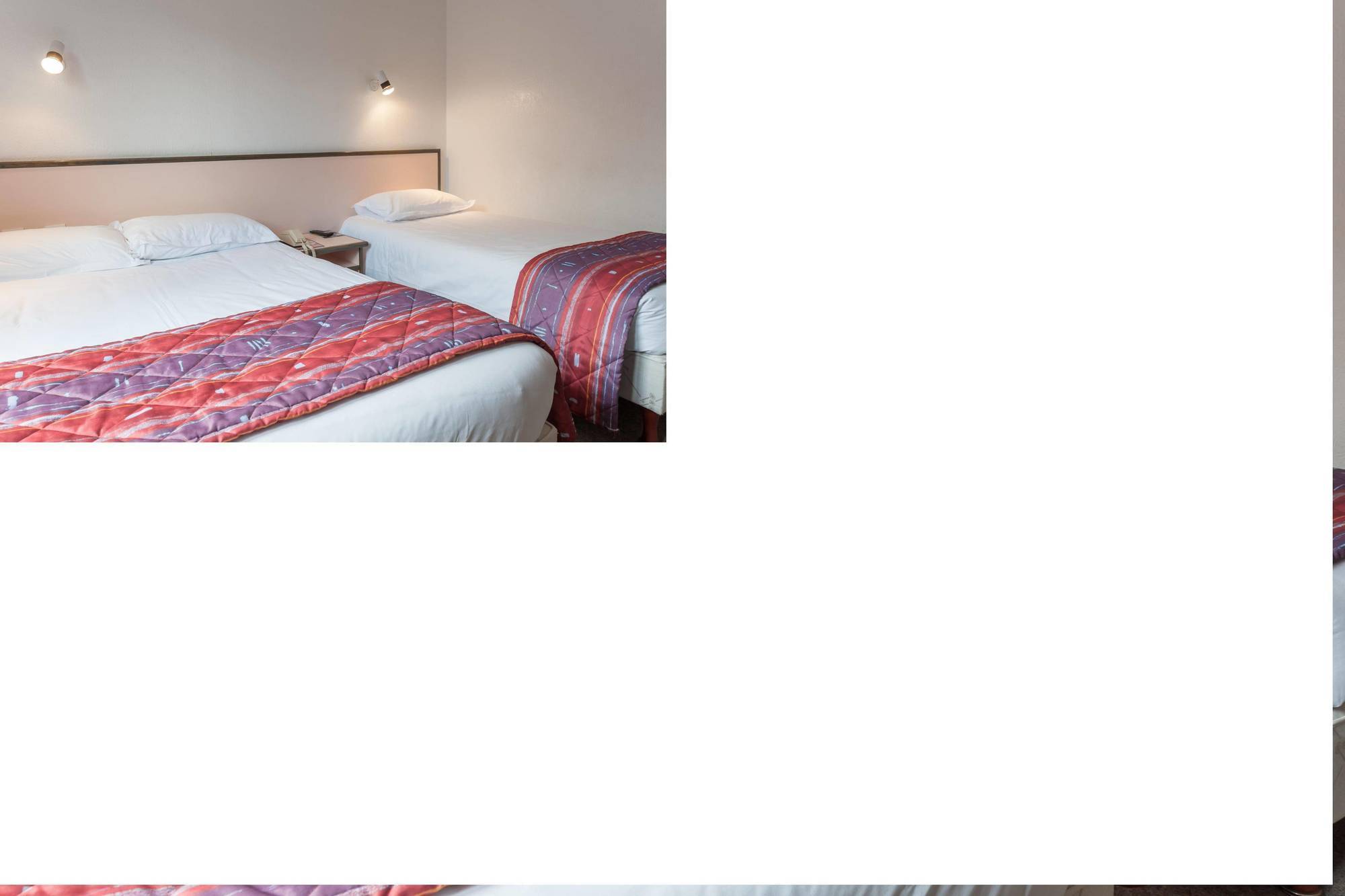 Hotel Le Chatard Sarcey Екстериор снимка